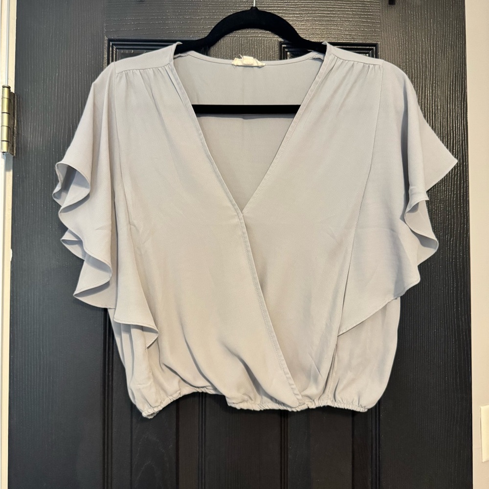 Gray Crop Flutter Sleeve Top